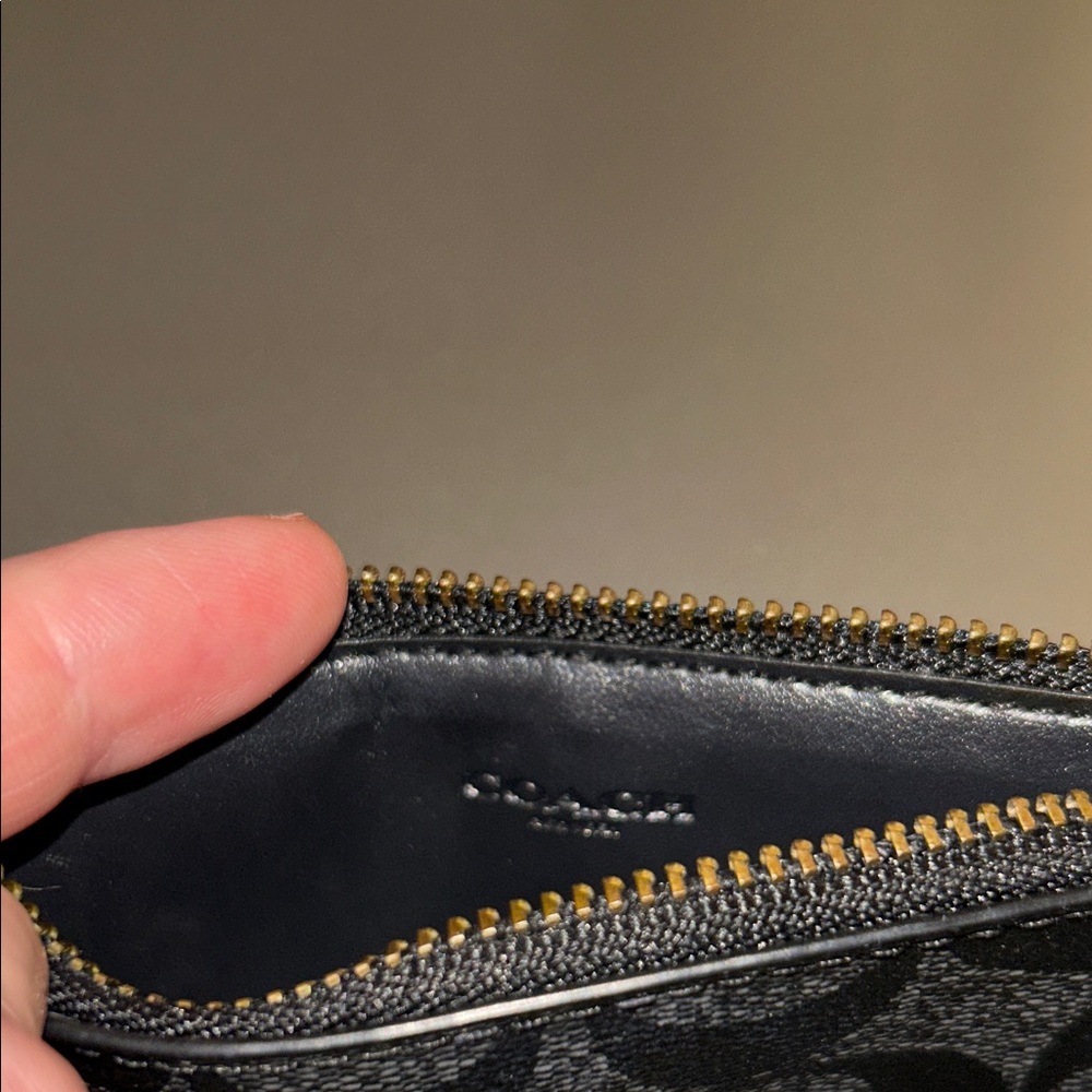 Coach Black Signature Card Zip Wallet - Picture 2 of 3
